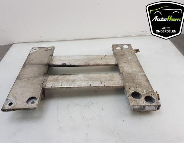 Front Axle Bracket PORSCHE PANAMERA (970)