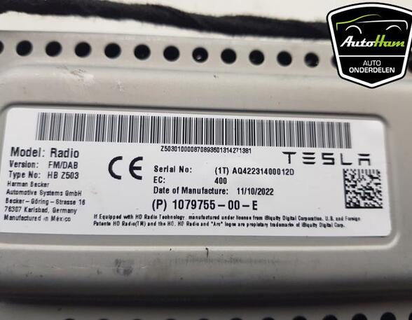 Audio Amplifier TESLA MODEL 3 (5YJ3)