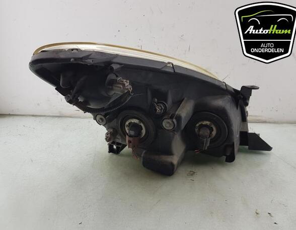 Headlight TOYOTA COROLLA Verso (ZER_, ZZE12_, R1_)