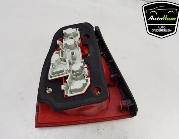 Combination Rearlight VW PASSAT (3B3)