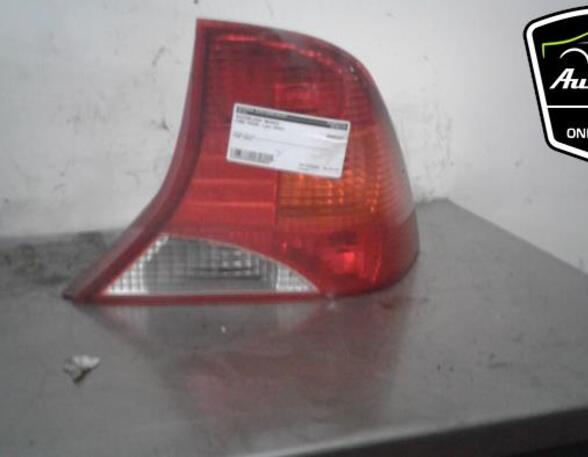 Combination Rearlight FORD FOCUS Saloon (DFW)