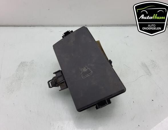 Fuse Box VW GOLF VII (5G1, BQ1, BE1, BE2)