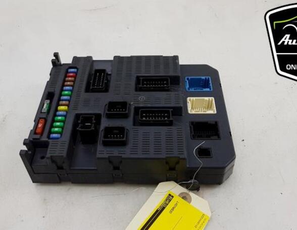 Fuse Box PEUGEOT 308 I (4A_, 4C_), PEUGEOT 308 SW I (4E_, 4H_)