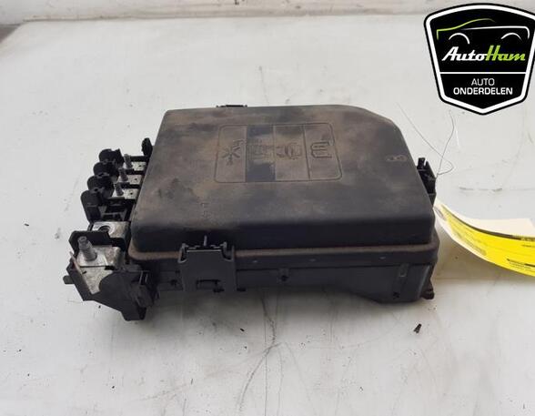 Fuse Box OPEL ASTRA K (B16)