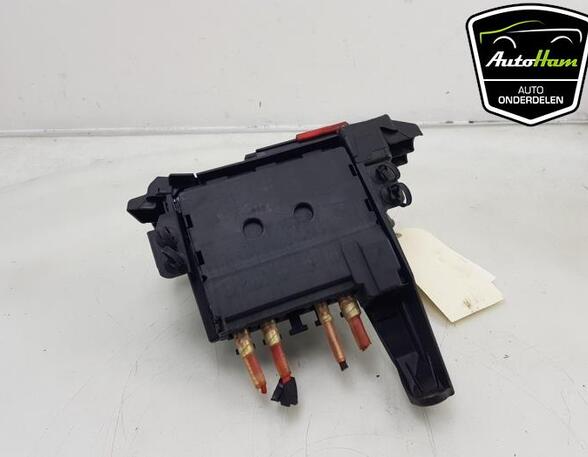 Fuse Box MERCEDES-BENZ C-CLASS (W206)