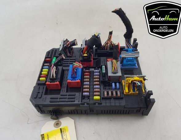 Fuse Box PEUGEOT 208 II (UB_, UP_, UW_, UJ_), OPEL CROSSLAND X / CROSSLAND (P17, P2QO), OPEL CORSA F (P2JO)