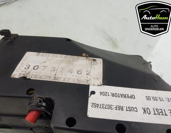 Fuse Box VOLVO V50 (545)