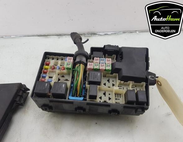 Fuse Box VOLVO V50 (545)