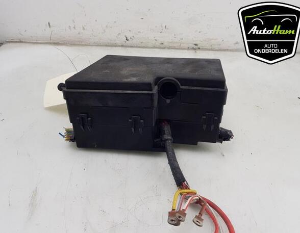 Fuse Box FORD FOCUS III Turnier