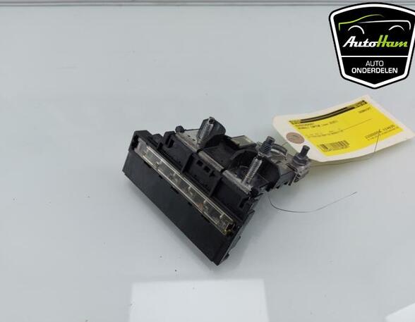 Fuse Box RENAULT CAPTUR II (HF_)