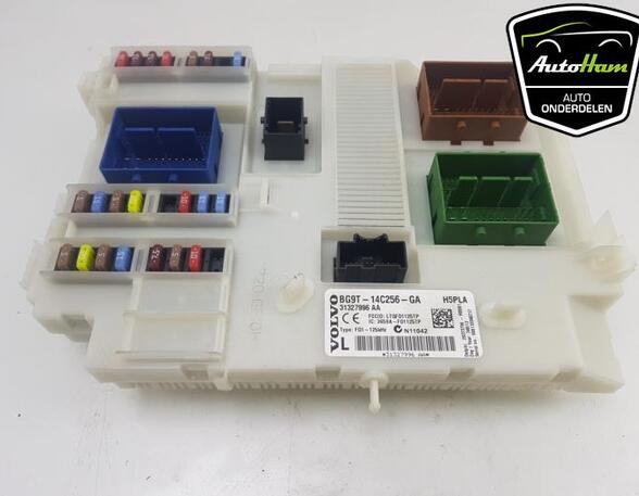 Fuse Box VOLVO XC60 (156), VOLVO S60 II (134), VOLVO V60 I (155, 157)