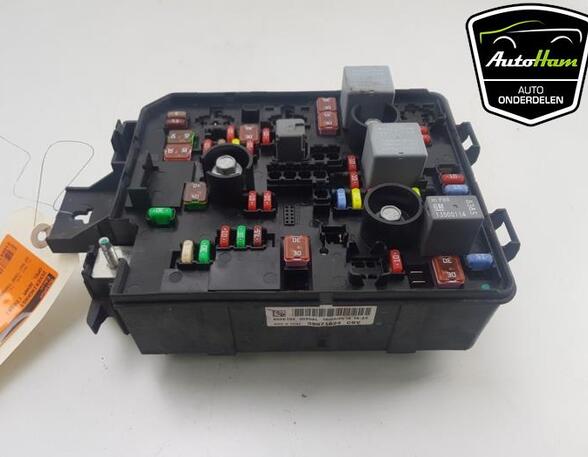 Fuse Box OPEL ADAM (M13)