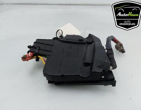 Fuse Box FORD C-MAX II (DXA/CB7, DXA/CEU)