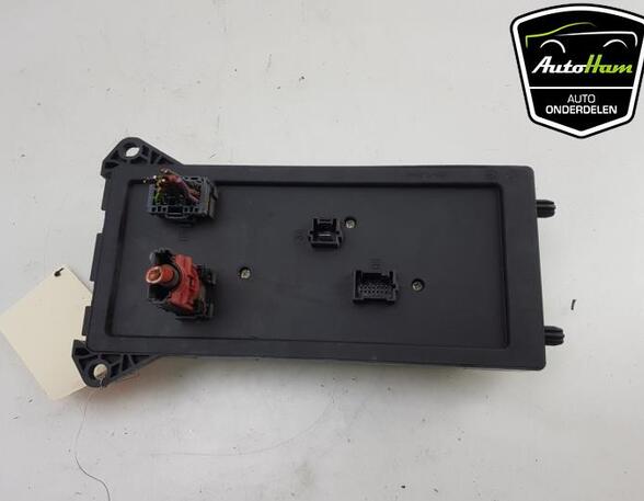 Fuse Box VW CRAFTER 30-50 Van (2E_), VW CRAFTER 30-50 Platform/Chassis (2F_)