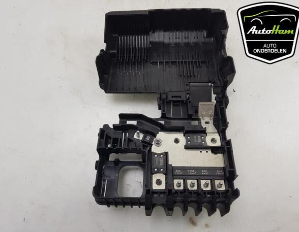 Fuse Box OPEL CORSA E (X15)