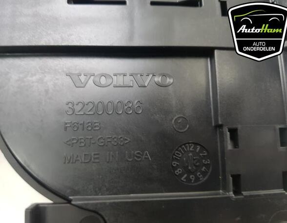 Fuse Box VOLVO V60 II (225)