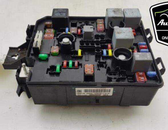 Fuse Box OPEL CORSA E (X15)