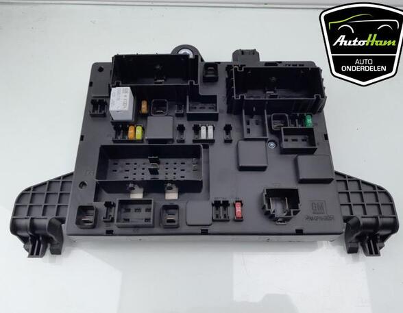 Fuse Box OPEL ASTRA J Sports Tourer (P10), OPEL ZAFIRA TOURER C (P12), OPEL ASTRA J (P10)