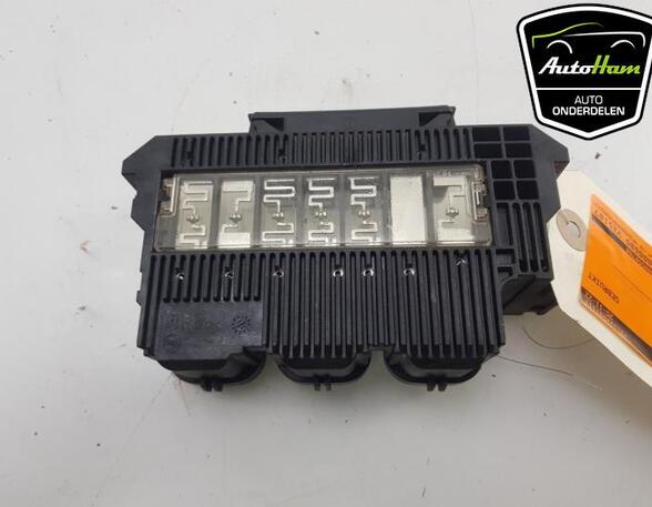 Fuse Box PEUGEOT EXPERT Van (VF3A_, VF3U_, VF3X_)