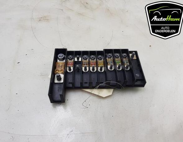 Fuse Box VW TRANSPORTER V Bus (7HB, 7HJ, 7EB, 7EJ, 7EF, 7EG, 7HF, 7EC)