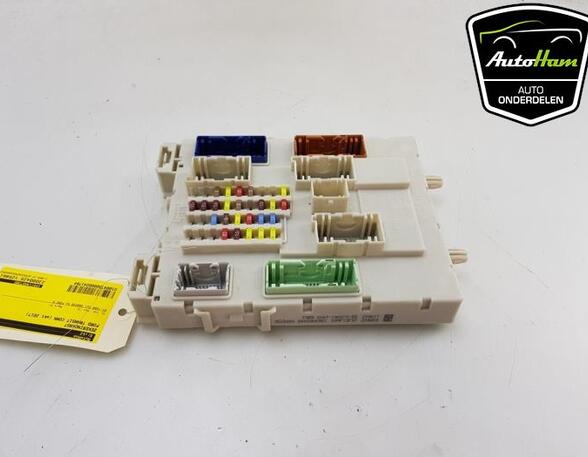 Fuse Box FORD FOCUS III Turnier