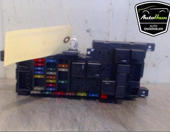 Fuse Box VOLVO S60 I (384)