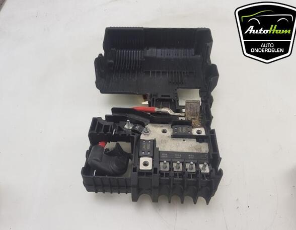 Fuse Box OPEL ADAM (M13)