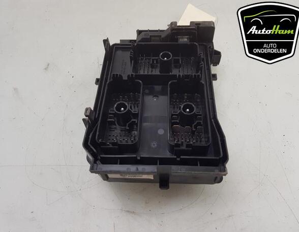 Fuse Box OPEL ASTRA K Sports Tourer (B16), OPEL ASTRA K (B16)