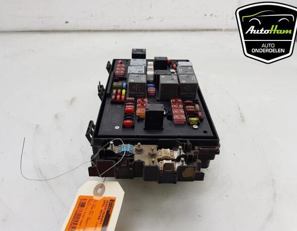 Fuse Box OPEL ASTRA J Sports Tourer (P10)