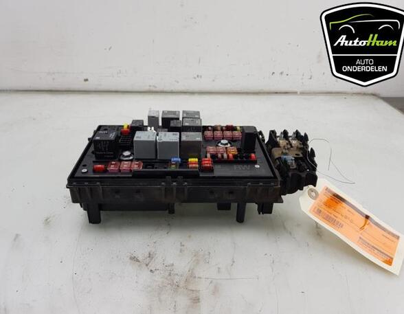 Fuse Box OPEL ASTRA J Sports Tourer (P10)