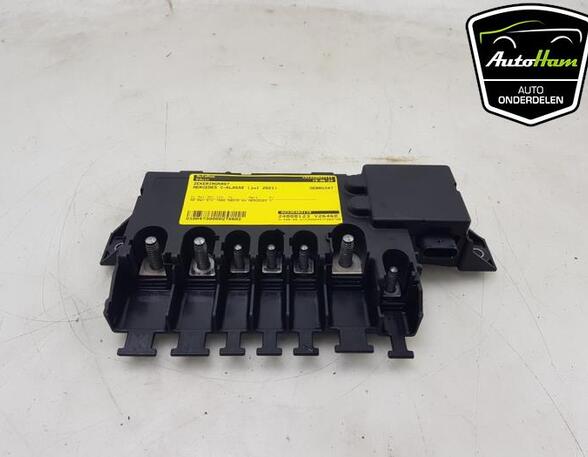 Fuse Box MERCEDES-BENZ C-CLASS (W206)