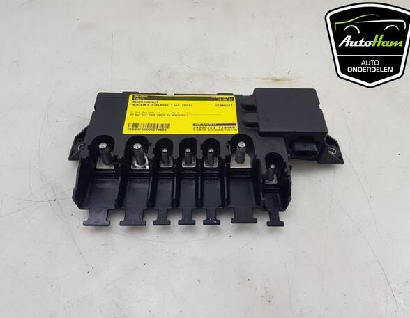 Fuse Box MERCEDES-BENZ C-CLASS (W206)