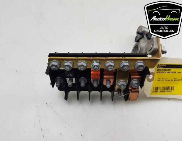 Fuse Box MERCEDES-BENZ SPRINTER 3,5-t Van (906), MERCEDES-BENZ SPRINTER 3,5-t Van (B907, B910)