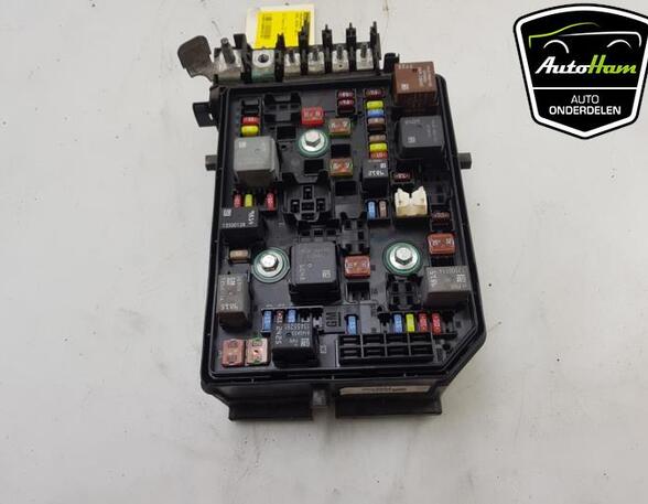 Fuse Box OPEL ASTRA K Sports Tourer (B16)