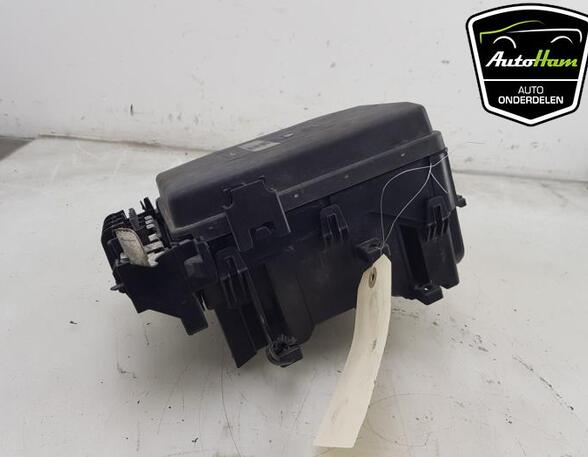 Fuse Box OPEL ASTRA K (B16)