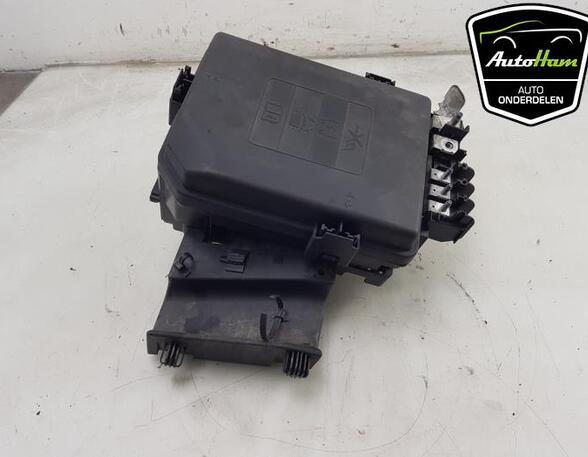 Fuse Box OPEL ASTRA K (B16)