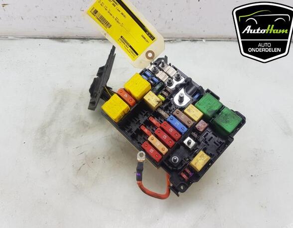 Fuse Box PEUGEOT 308 II (LB_, LP_, LW_, LH_, L3_)