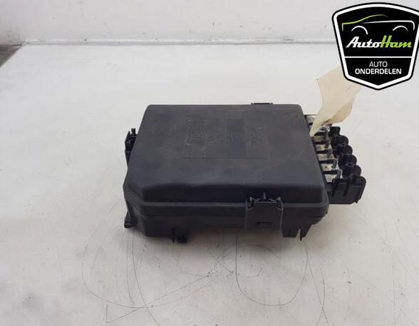 Fuse Box OPEL ASTRA K (B16)