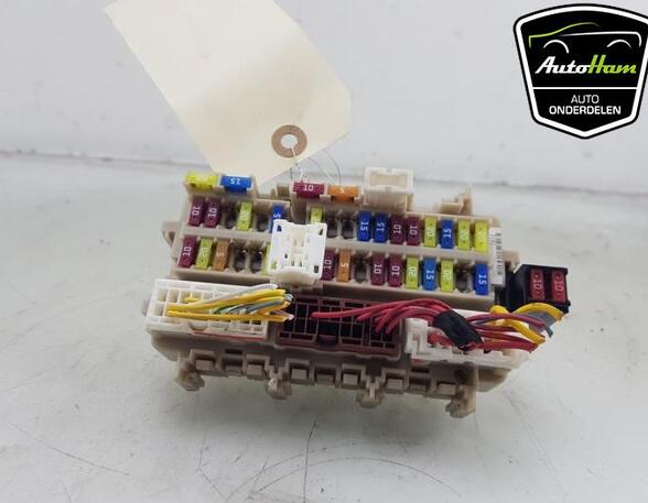 Fuse Box RENAULT KADJAR (HA_, HL_)