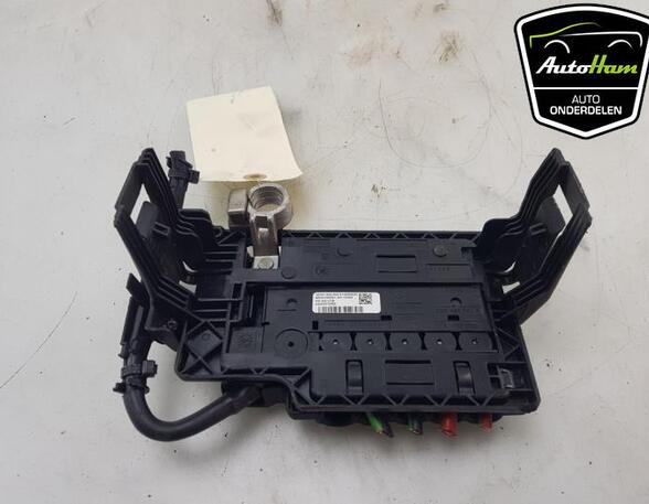 Fuse Box VW POLO (AW1, BZ1)