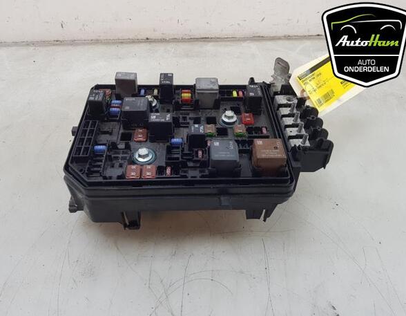 Fuse Box OPEL ASTRA K Sports Tourer (B16)