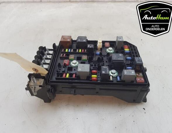 Fuse Box OPEL ASTRA K (B16), OPEL ASTRA K Sports Tourer (B16)