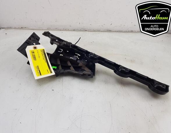 Bumper Clip SKODA OCTAVIA IV Combi (NX5)