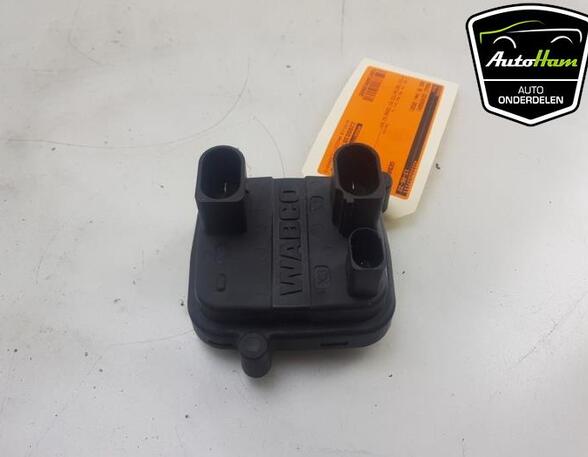 Control unit for air suspension AUDI Q5 (FYB, FYG)