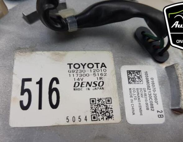 Gebläsemotor Toyota Auris E18 G923012010 P13818577