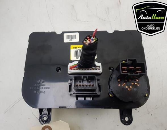 Heating & Ventilation Control Assembly HYUNDAI i30 (FD), HYUNDAI i30 Estate (FD)