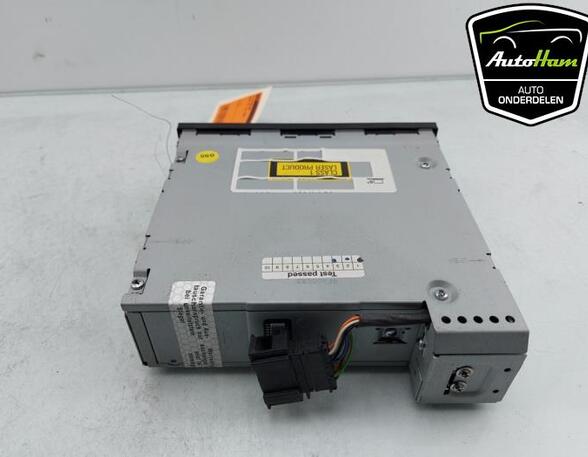 CD-changer AUDI A4 Avant (8ED, B7), AUDI A4 (8E2, B6), AUDI A4 (8EC, B7), AUDI TT (8J3)