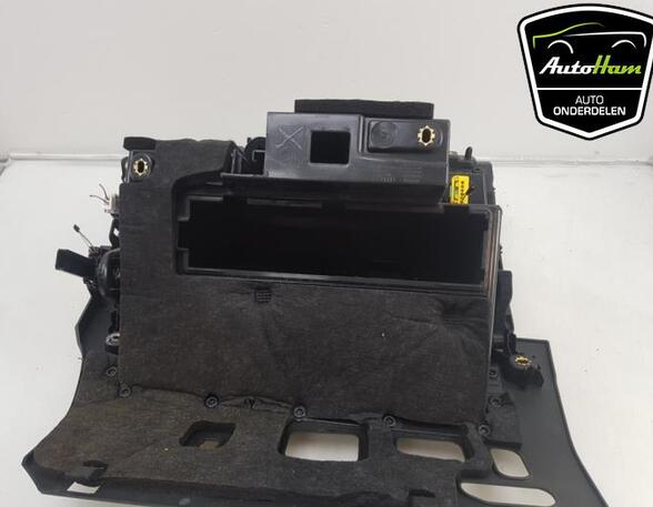 Glove Compartment (Glovebox) AUDI A3 Limousine (8VS, 8VM)