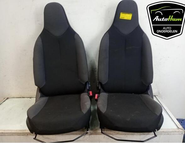 Seats Set TOYOTA AYGO (_B4_)