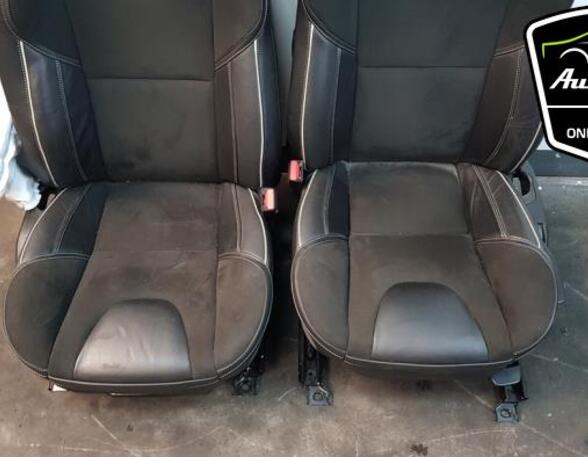 Seats Set VOLVO V40 Hatchback (525, 526), VOLVO V40 Cross Country (526)